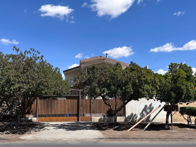 Moderna Vivienda con Excelente Conectividad (130443)