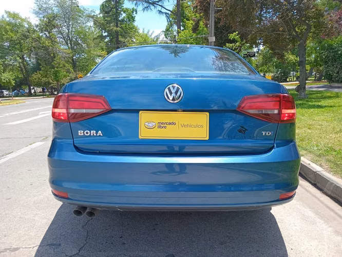 VOLKSWAGEN BORA 2.0 TDI AT 2017