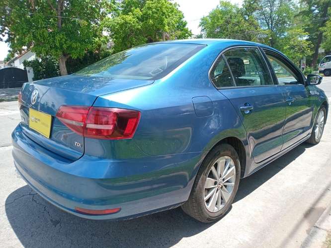 VOLKSWAGEN BORA 2.0 TDI AT 2017