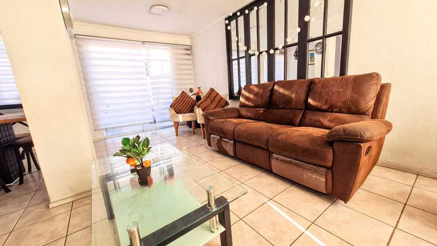 Casa Amplia, Metro lo Cruzat, Quilicura  (130664)