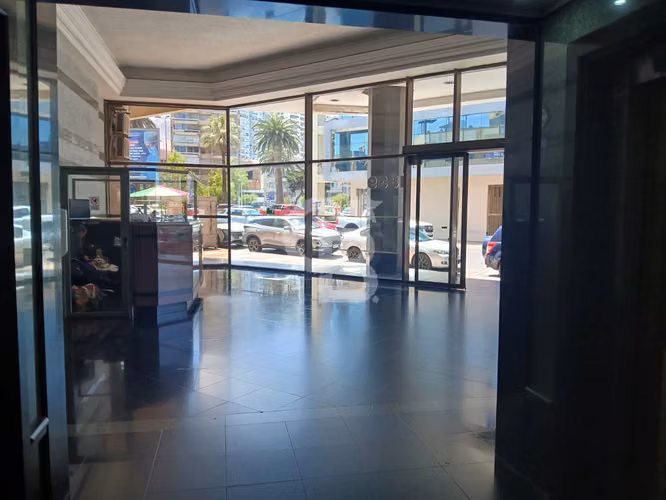 Oficina amplia  en Edificio Obelisco