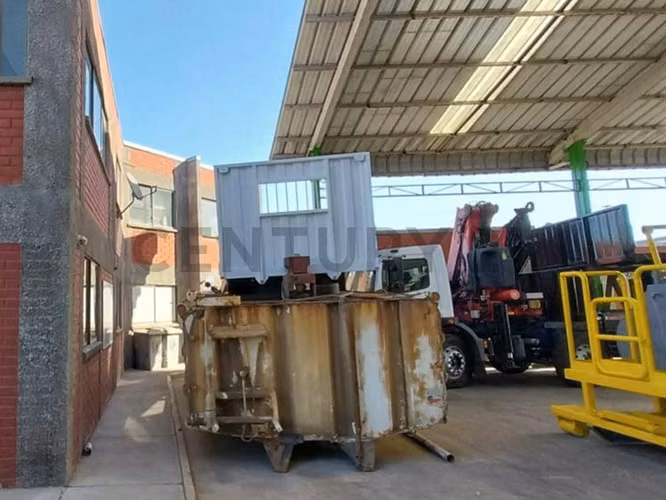 Vende Terreno con instalaciones y oficinas, Barrio Industrial, Coquimbo.