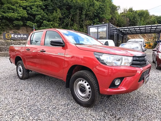 Toyota hilux mt DX 2023
