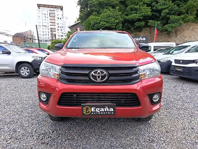 Toyota hilux mt DX 2023