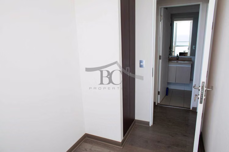 Se vende departamento frente a la costa. (131363)