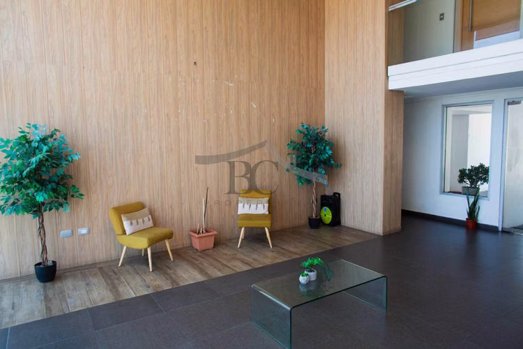 Se vende departamento frente a la costa. (131363)