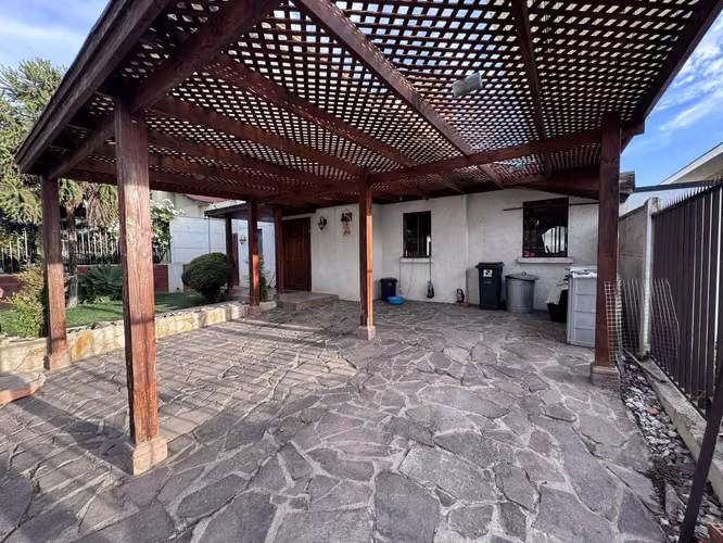 Vendo casa en La Florida 4 dorm piscina (131377)