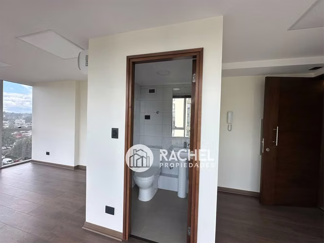 OFICINA EN ARRIENDO K BUSSISNES CENTER - Sector Hochstetter