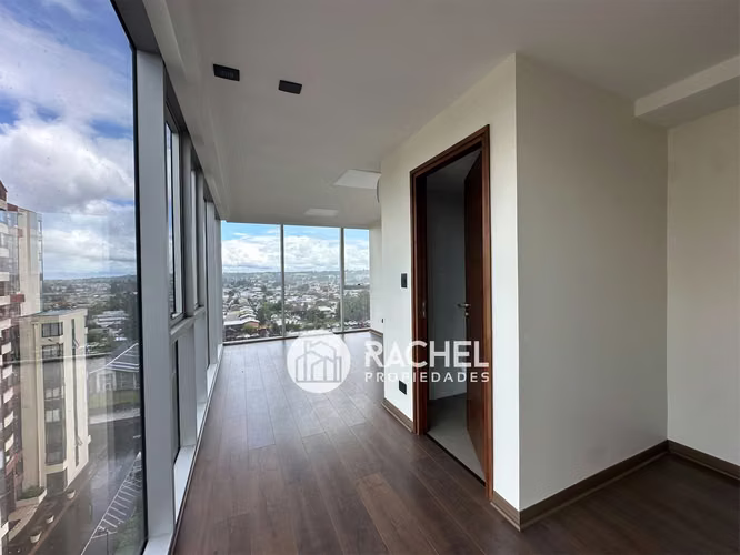 OFICINA EN ARRIENDO K BUSSISNES CENTER - Sector Hochstetter