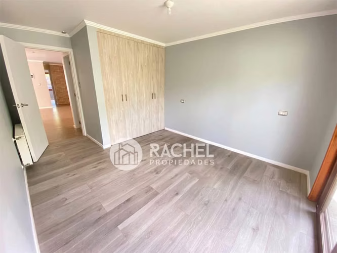 SE VENDE CASA REMODELADA Y AMPLIADA A PASOS DEL COLEGIO ALEMAN. -SECTOR HOCHSTETTER. - Imagen 17