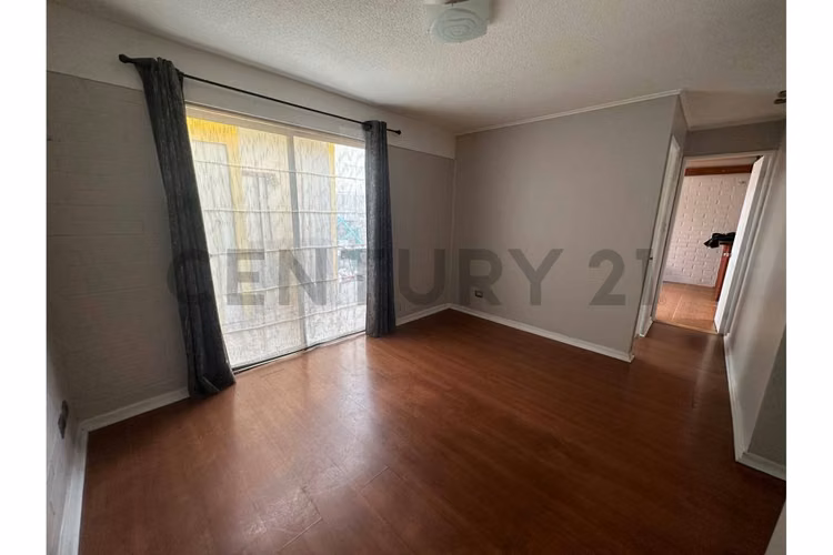 Se Vende casa comercial en Avenida Juan Cisternas