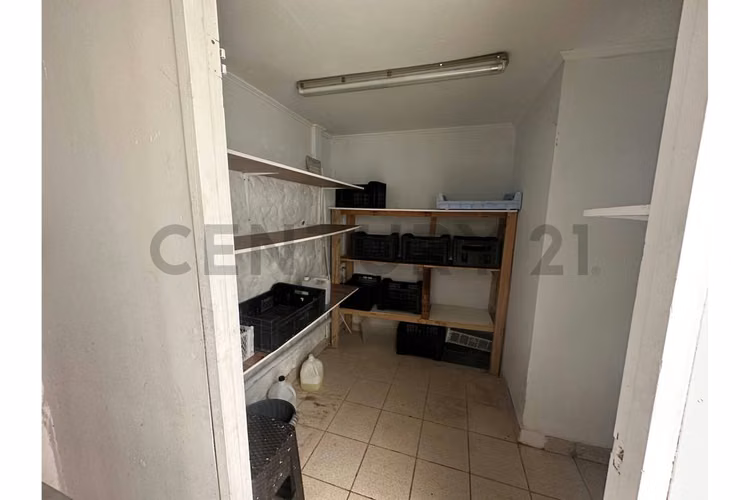 Se Vende casa comercial en Avenida Juan Cisternas