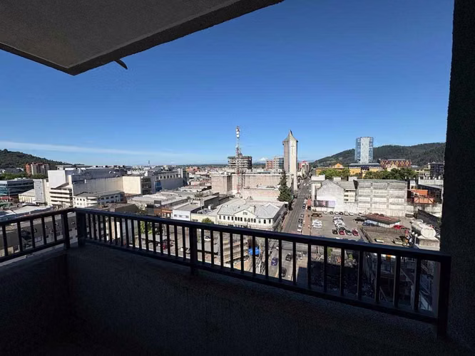 SE ARRIENDA CENTRICO DEPARTAMENTO AMOBLADO  (131359)