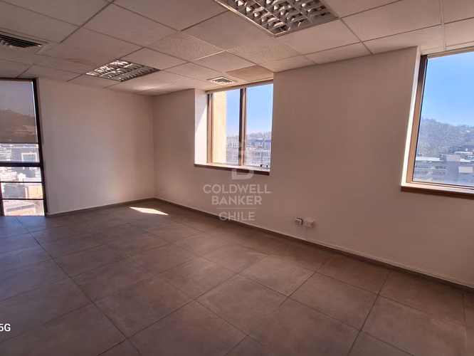 OFICINA EN EDIFICIO CLASE B PROVIDENCIA - Imagen 11