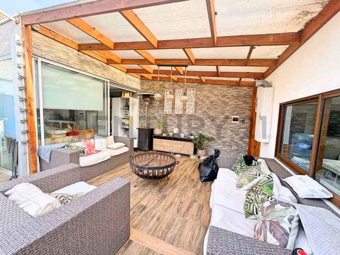 Se vende casa de dos niveles en San Joaquin - Imagen 20