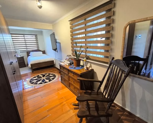 Casa ROJAS MAGALLANES CON AV. LA FLORIDA
