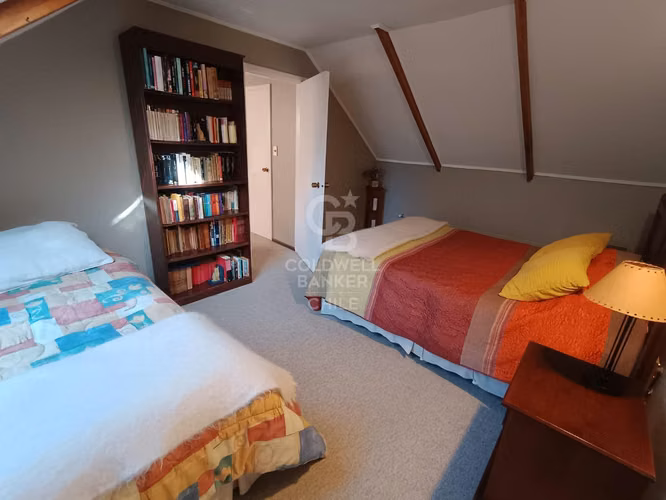 Casa amplia y acogedora con hermoso jardín