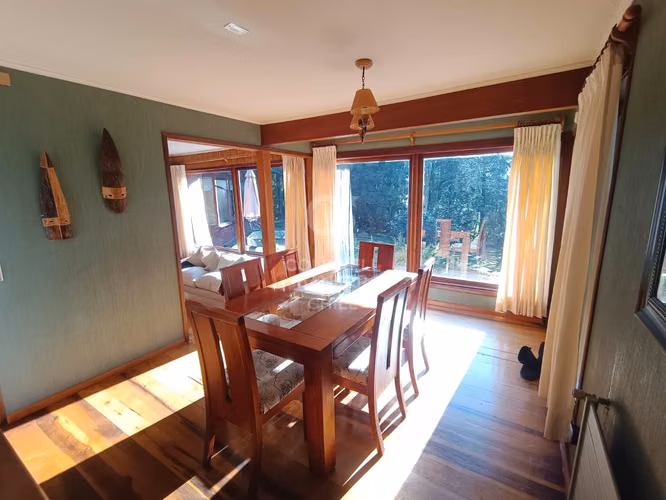 Casa amplia y acogedora con hermoso jardín