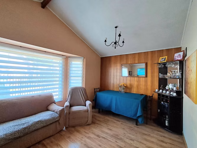 Se Vende amplia Casa en Sector El Bosque