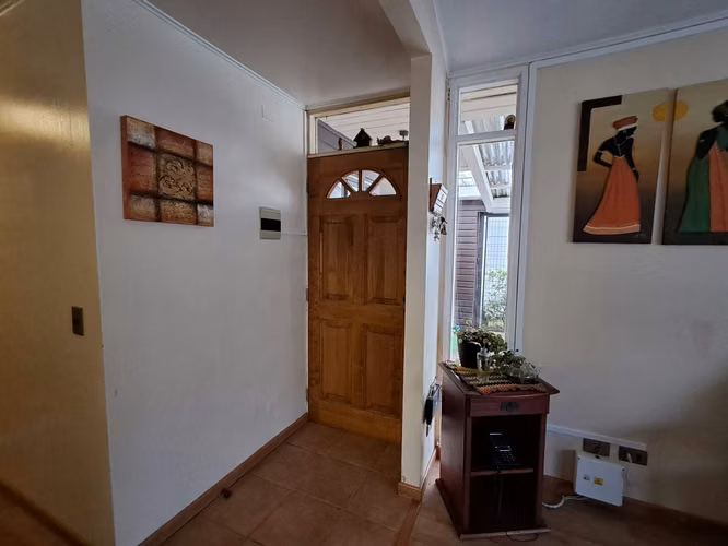 Se Vende amplia Casa en Sector El Bosque