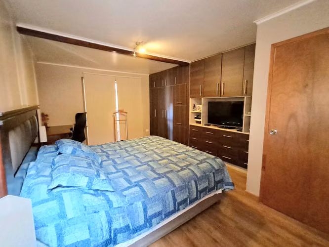 Se Vende amplia Casa en Sector El Bosque