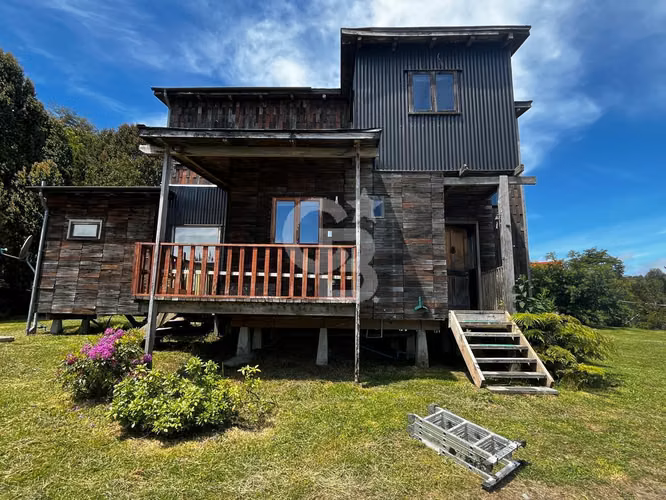Casa vista al volcán Calbuco a 20 min de Puerto Varas