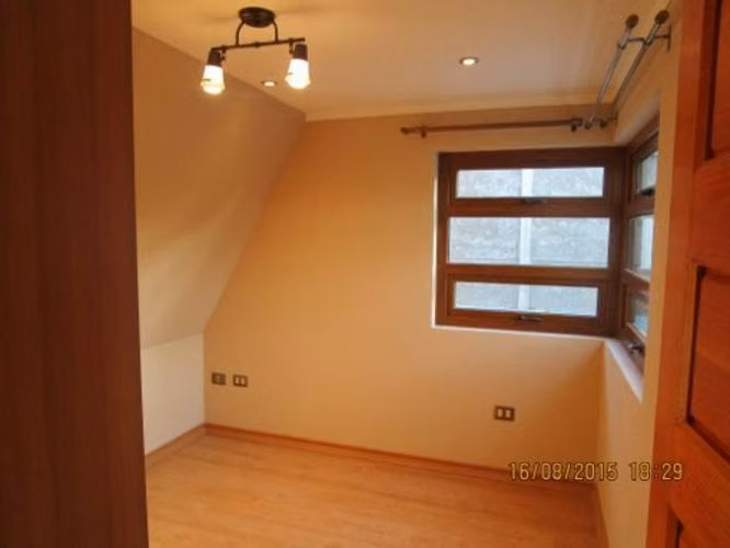 SE ARRIENDA CASA - GGV 1122-A– ARQUITECTURA MODERNA  SECTOR ESPERANZA -  QUILPUE