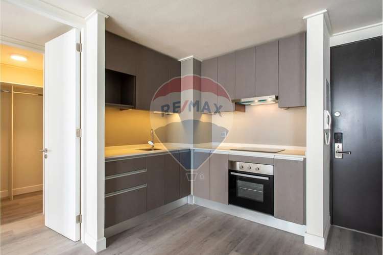 Depto en metro chile españa, full amenities - Imagen 3