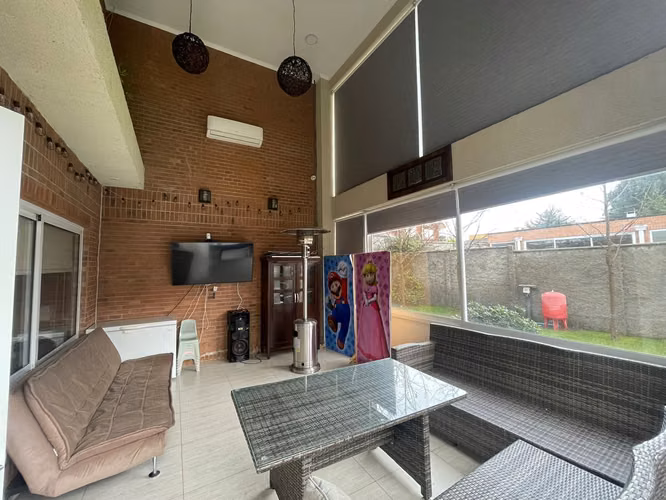 CASA EN LAS RASTRAS - Imagen 3