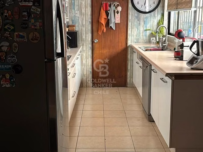 Casa estilo chileno en Vitacura, con amplio terreno - Imagen 6