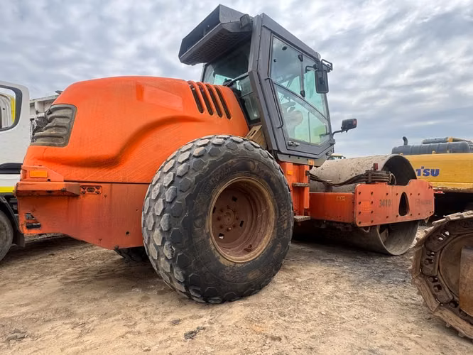 Rodillo Hamm 3410 impecable estado operacional