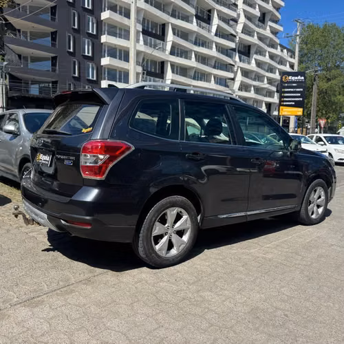 SUBARU FORESTE XS AWD 2015