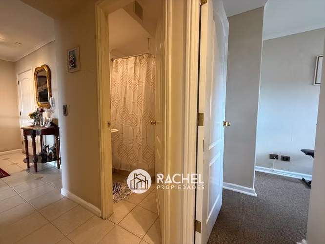 SE VENDE SOLEADO DEPTO CON 4 DORMITORIOS- Edificio Versalles, Calle Francia - Imagen 16