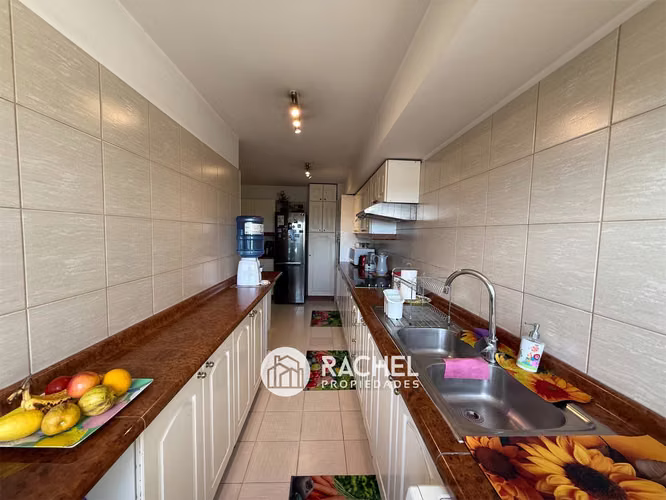 SE VENDE SOLEADO DEPTO CON 4 DORMITORIOS- Edificio Versalles, Calle Francia - Imagen 14