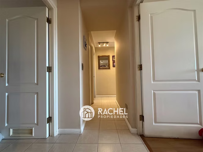 SE VENDE SOLEADO DEPTO CON 4 DORMITORIOS- Edificio Versalles, Calle Francia - Imagen 15