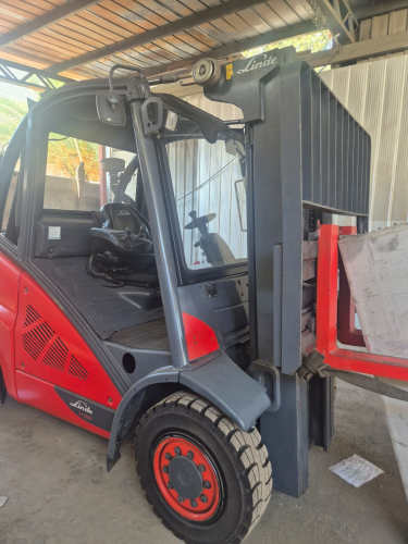 grua horquilla linde 5 toneladas a gas año 100% operativa