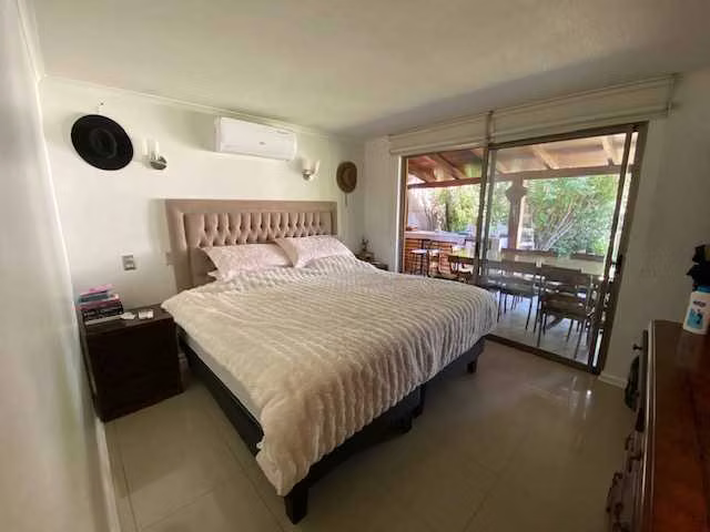 Casa Amplia con Excelente Conectividad (133111)