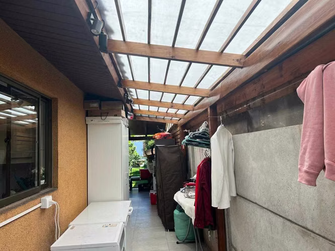 Casa Amplia con Excelente Conectividad (133111)