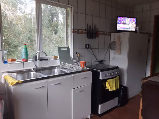 Se vende parcela con casa en  Ensenada km 42,4