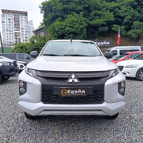 Mitsubishi L200 Work - Imagen 2