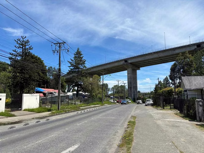 Casa para empresa en Regimiento (133639)