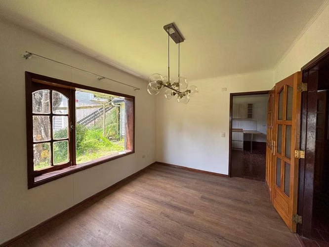 Casa para empresa en Regimiento (133639)