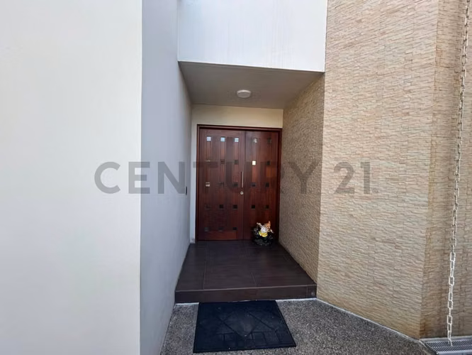 Venta hermosa casa estilo Mediterráneo Jardín del Mar