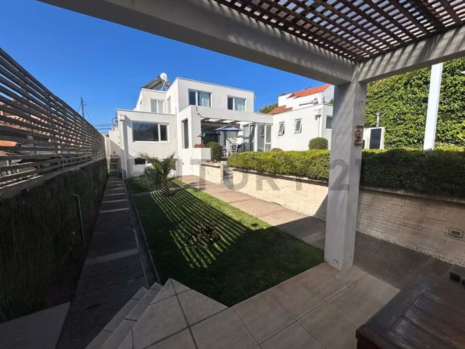 Venta hermosa casa estilo Mediterráneo Jardín del Mar