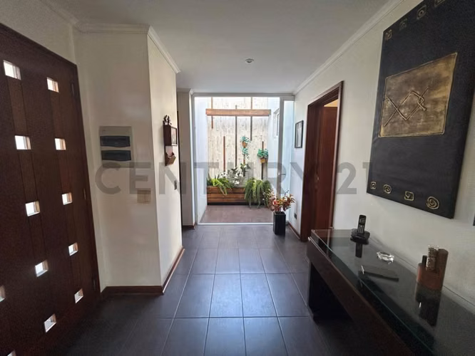 Venta hermosa casa estilo Mediterráneo Jardín del Mar