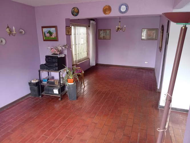 Casa Amplia con Jardín trasero y delantero (133830)