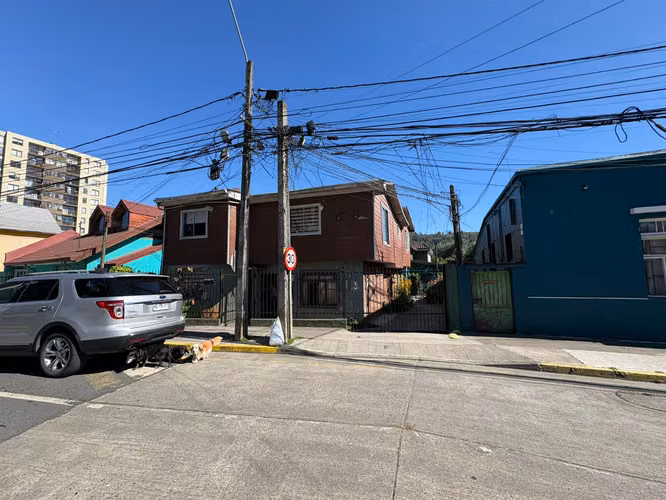 Se Vende  en Collao Propiedad Con 3 Casas