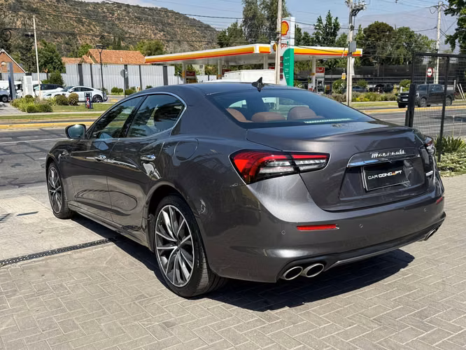 MASERATI GHIBLI GT HIBRIDO 2022