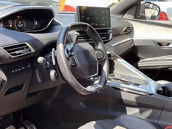 PEUGEOT 3008 2024
