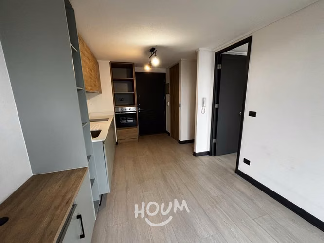 Departamento en Avenida Vicuña Mackenna Poniente